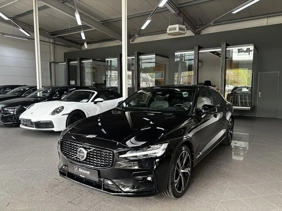 Volvo S60 B5 AWD Ultimate Dark - Afbeelding 1