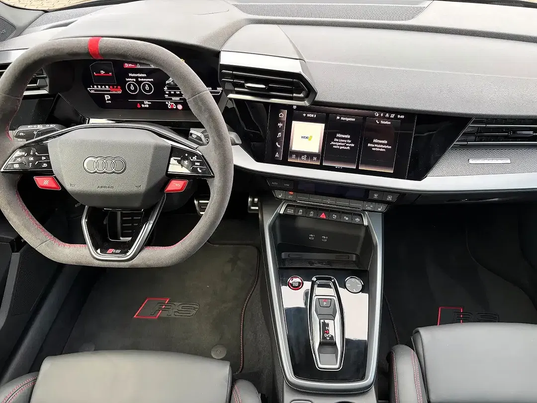 Audi RS3 2.5 TFSI quattro - Thumbnail 15