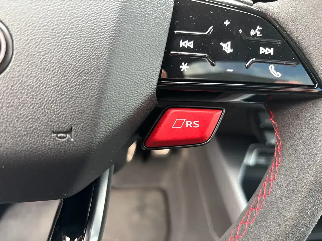 Audi RS3 2.5 TFSI quattro - Thumbnail 19