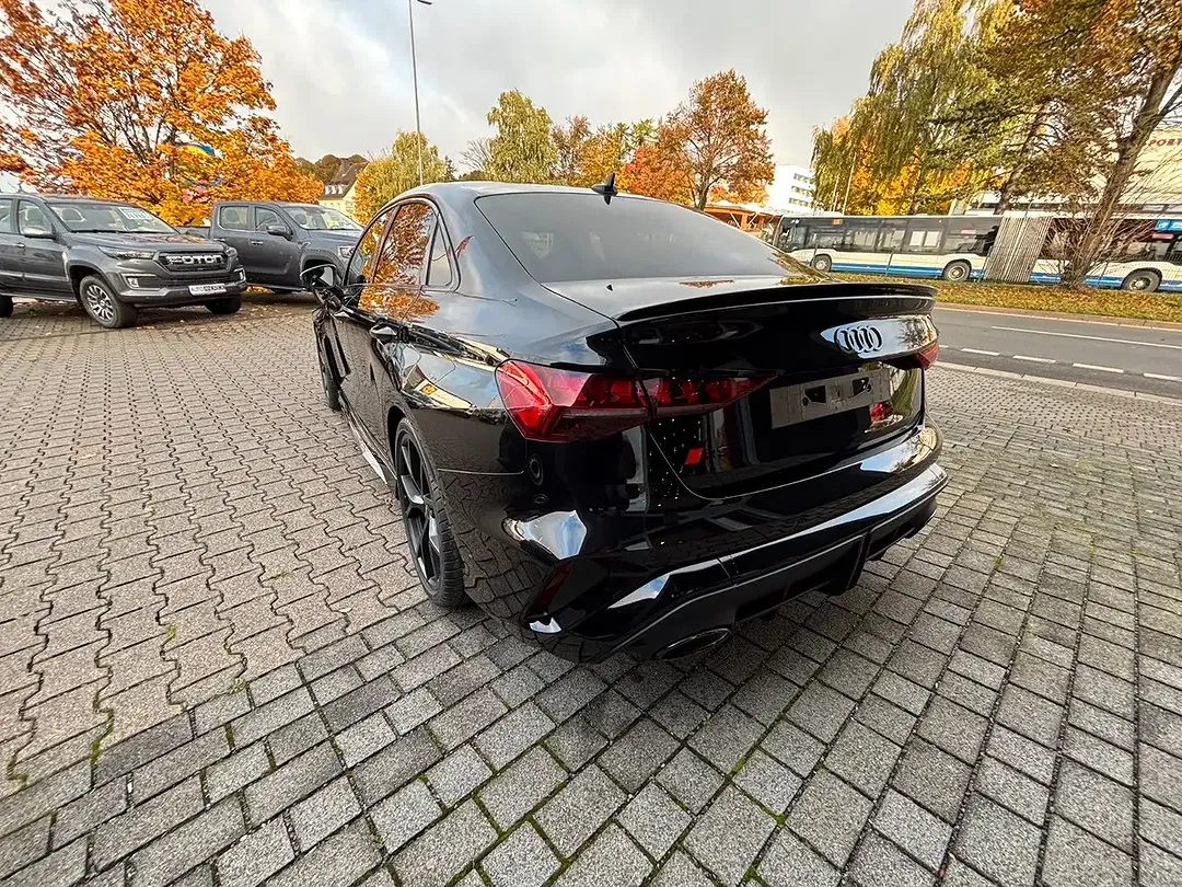 Audi RS3 2.5 TFSI quattro - Thumbnail 3