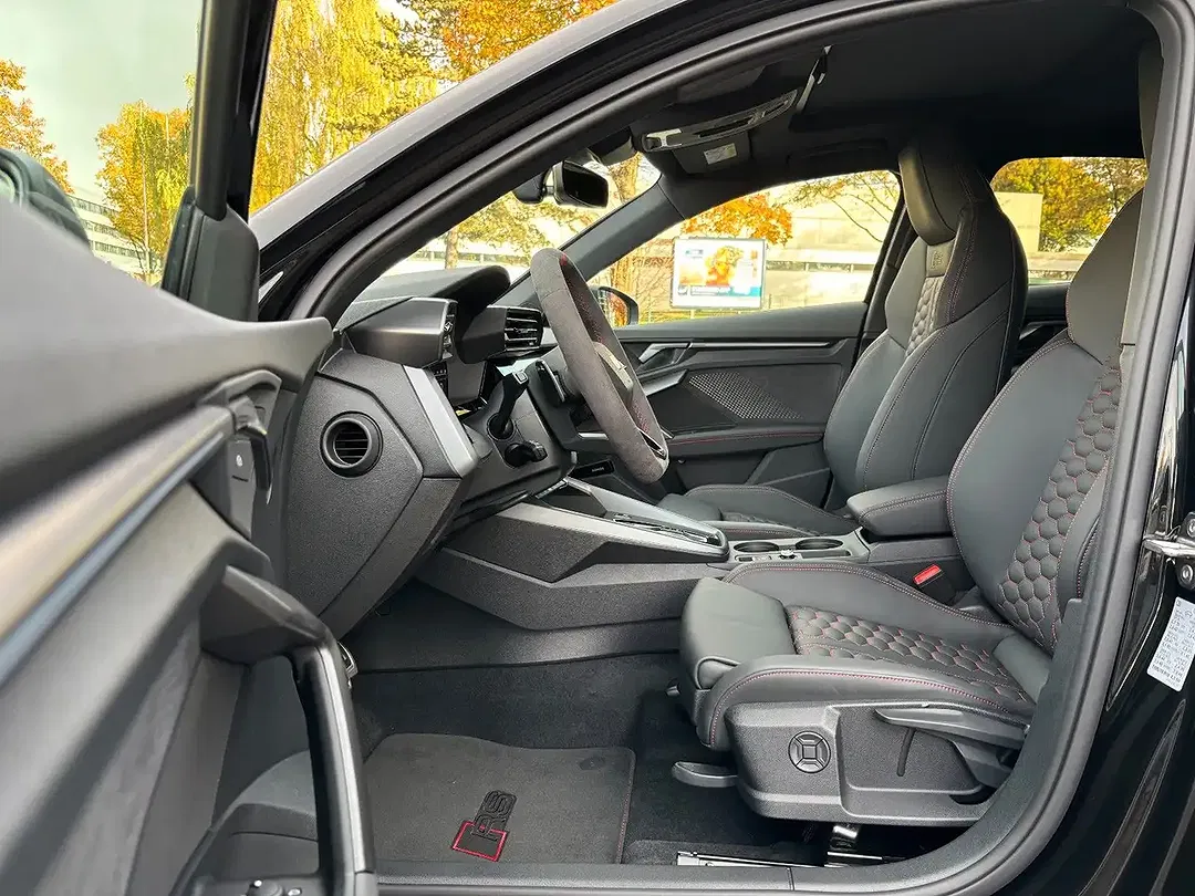 Audi RS3 2.5 TFSI quattro - Thumbnail 9