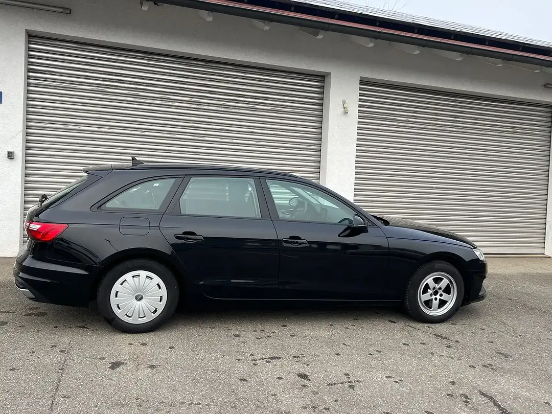 Audi A4 35 TDI Avant - Thumbnail 6