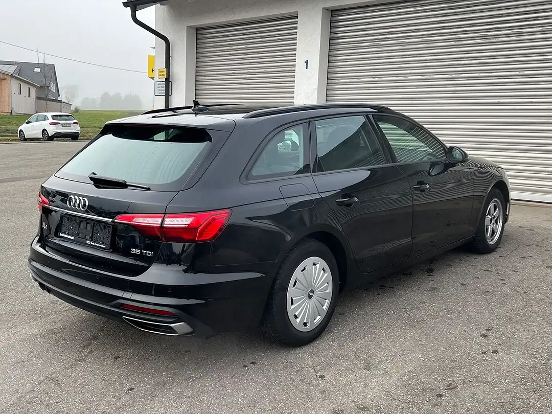 Audi A4 35 TDI Avant - Thumbnail 9