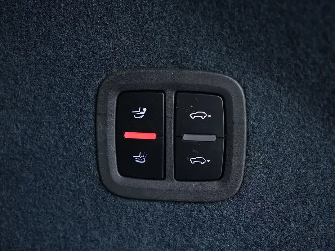 Porsche Cayenne E-Hybrid Coupe - Thumbnail 12