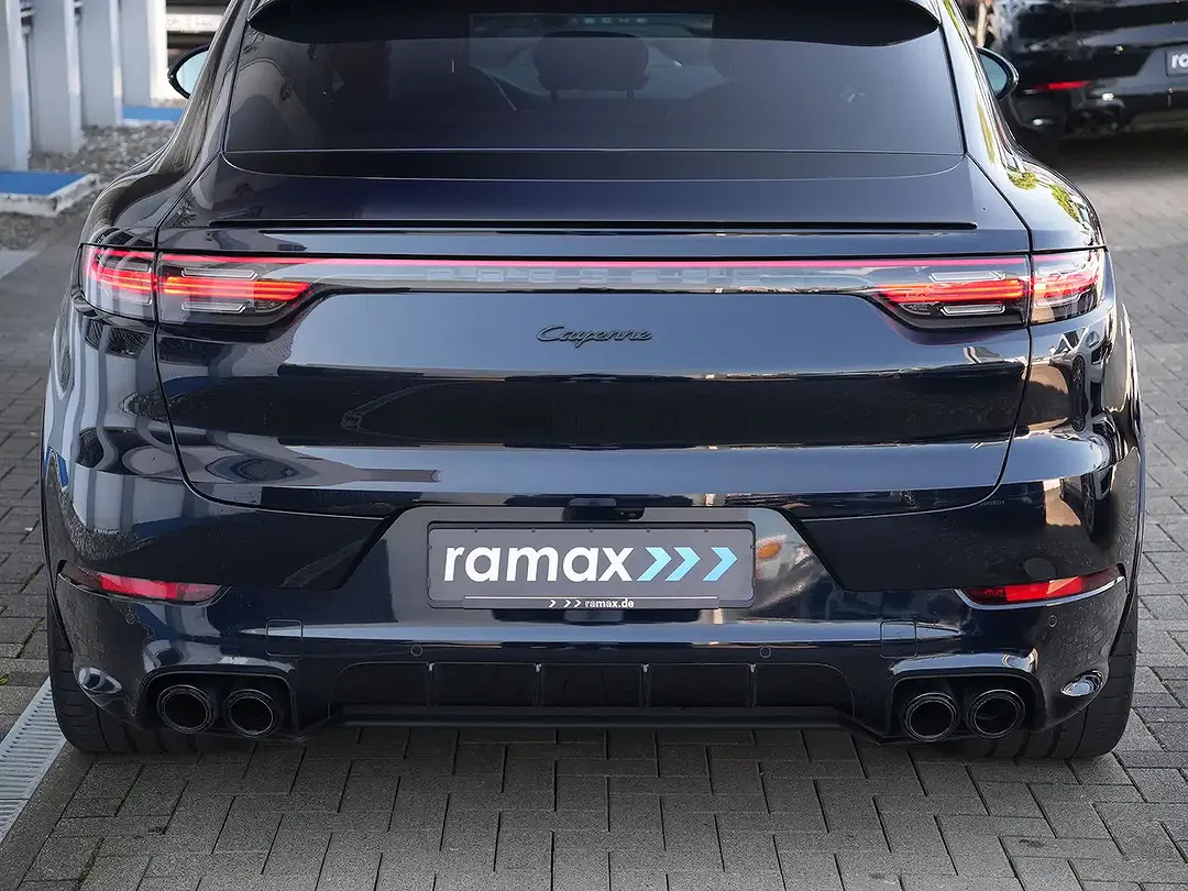 Porsche Cayenne E-Hybrid Coupe - Thumbnail 13