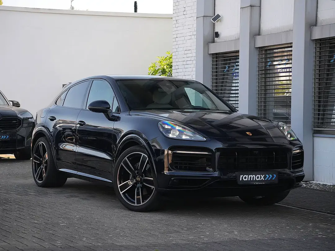 Porsche Cayenne E-Hybrid Coupe - Thumbnail 5