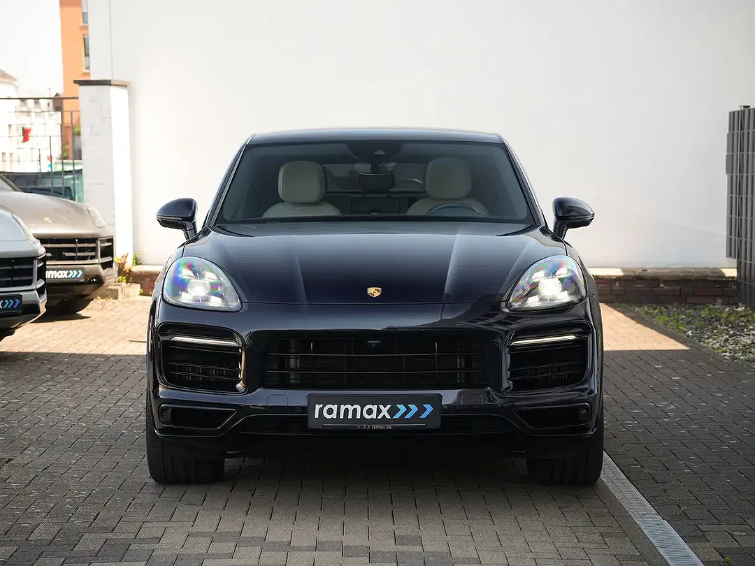 Porsche Cayenne E-Hybrid Coupe - Thumbnail 6