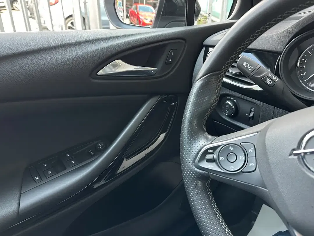 Opel Astra OPC Ultimate - Thumbnail 6