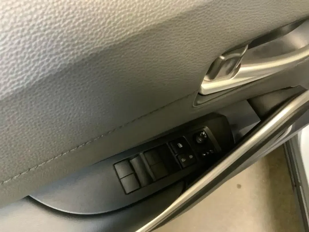 Toyota Corolla Cross Active - Thumbnail 12