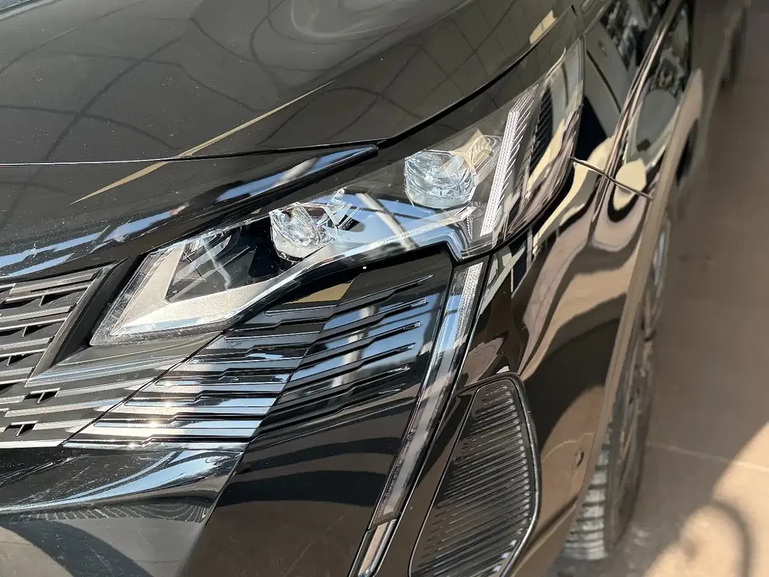 Peugeot 3008 GT - Thumbnail 8
