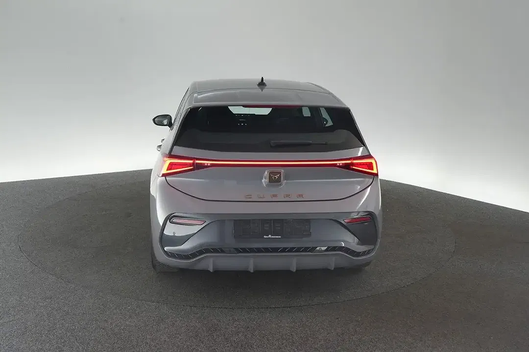 CUPRA Born - Thumbnail 4