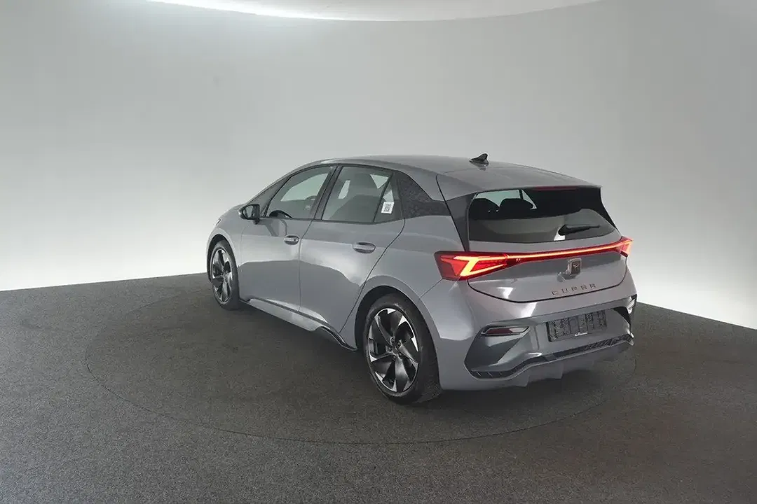 CUPRA Born - Thumbnail 8