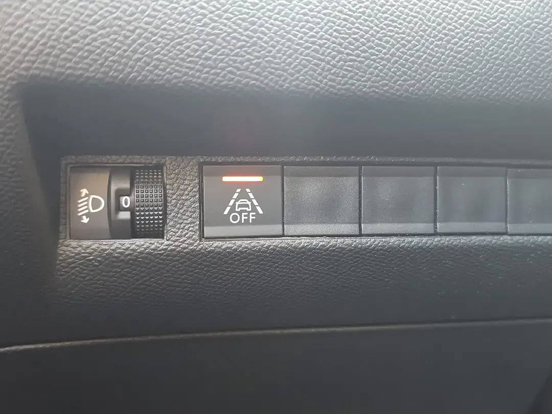 Peugeot 2008 130 PureTech Allure Pack - Thumbnail 12