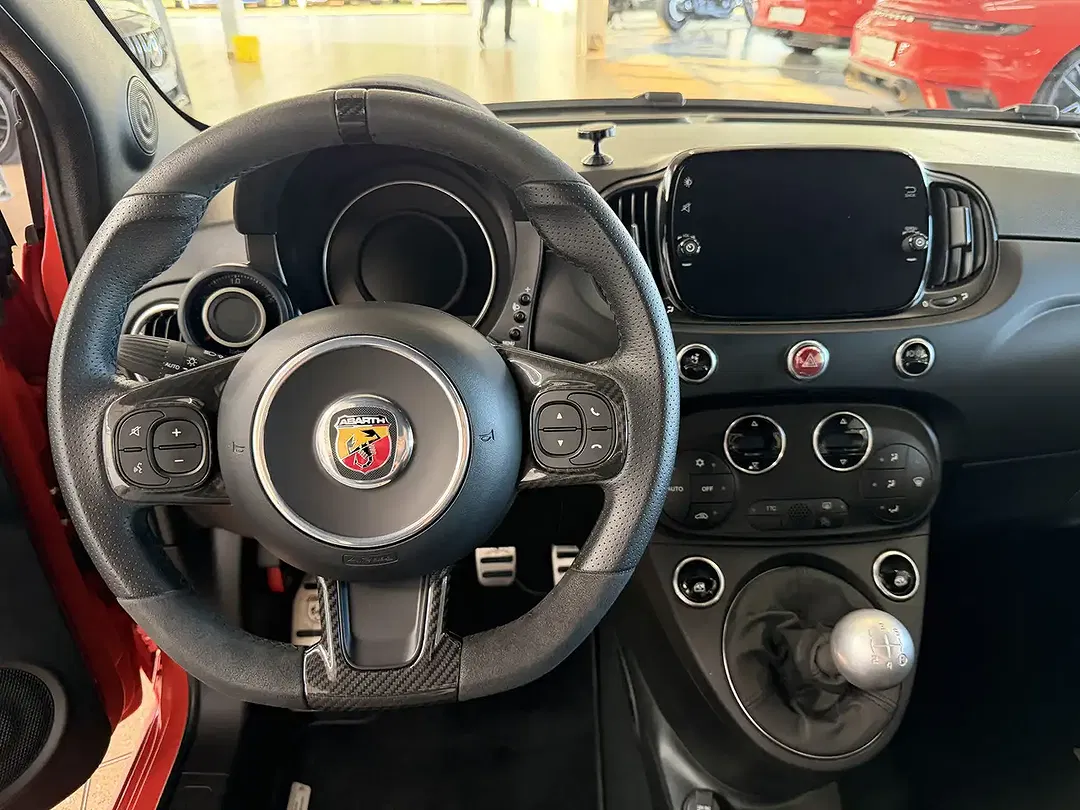 Abarth 695 - Thumbnail 10