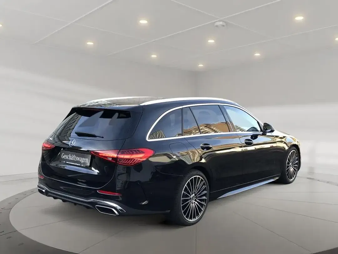 Mercedes-Benz C 220 AMG MBUX - foto 2