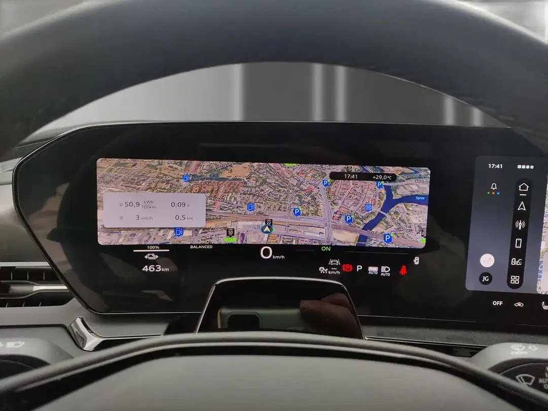 Audi Q6 e-tron Matrix LED S line - Thumbnail 12