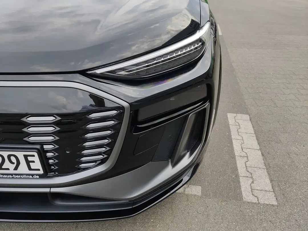 Audi Q6 e-tron Matrix LED S line - Thumbnail 7