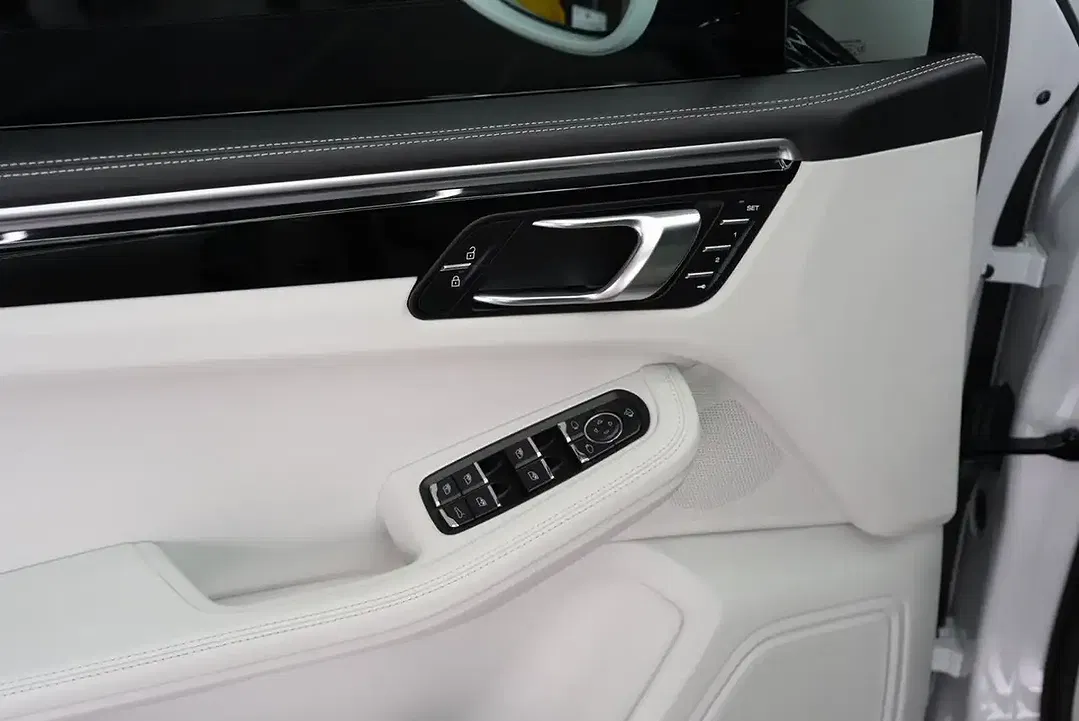 Porsche Macan Sport Chrono S - Thumbnail 12
