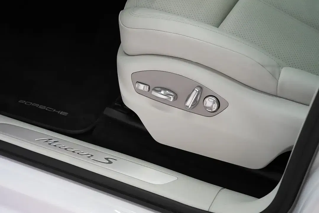 Porsche Macan Sport Chrono S - Thumbnail 13