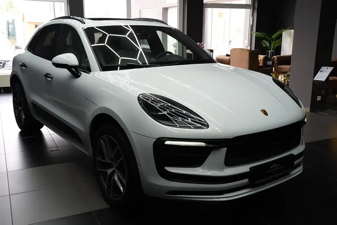Porsche Macan Sport Chrono S - Thumbnail 3