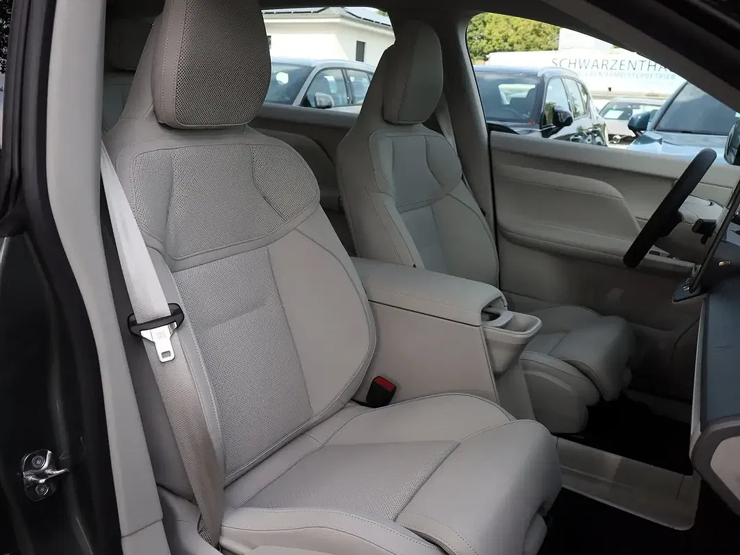 Volvo EX60 eAWD Ultra - Thumbnail 6