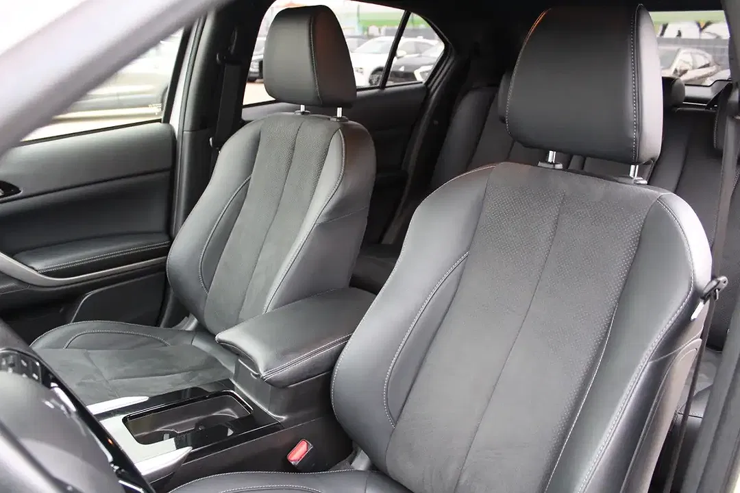 Mitsubishi Eclipse Cross 2.4 4WD Plus Select Black - Thumbnail 12