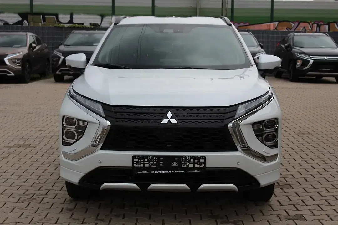 Mitsubishi Eclipse Cross 2.4 4WD Plus Select Black - foto 2