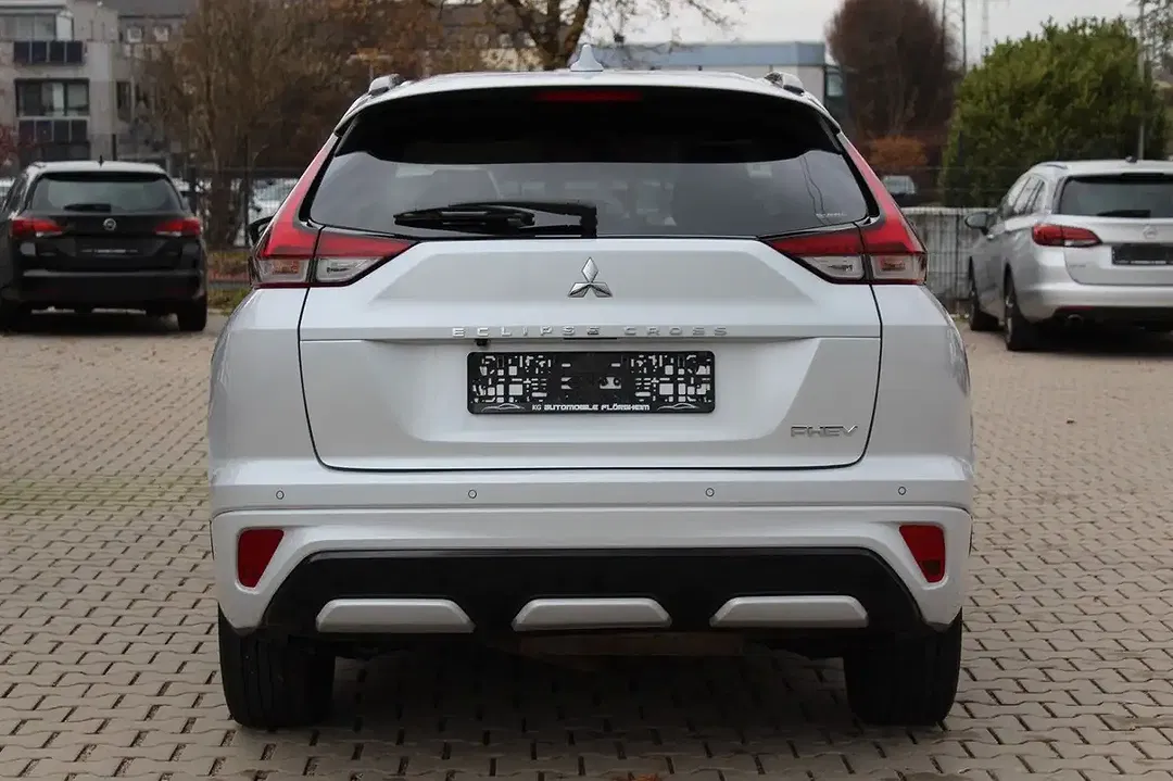 Mitsubishi Eclipse Cross 2.4 4WD Plus Select Black - Thumbnail 6