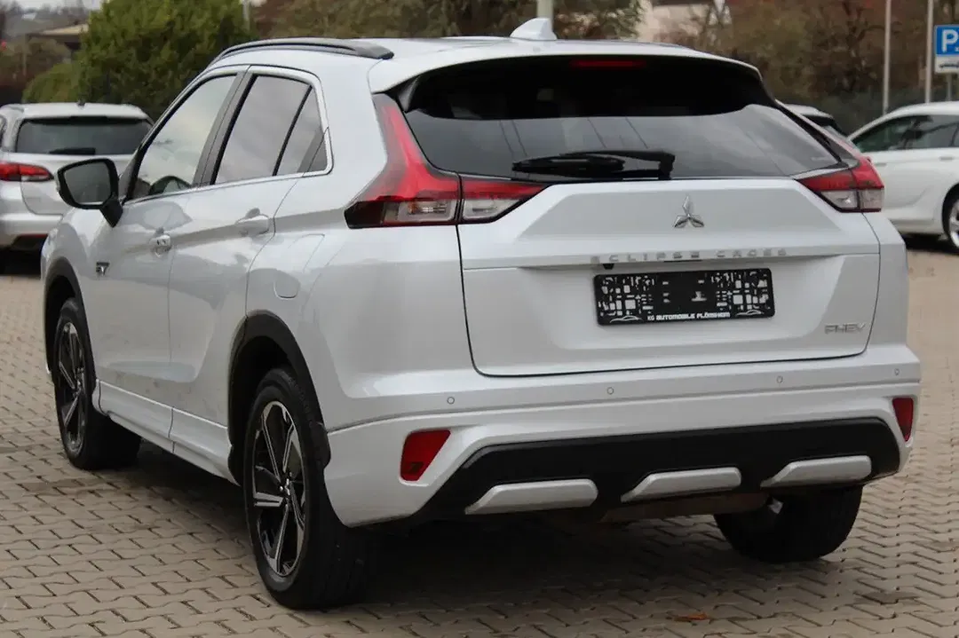 Mitsubishi Eclipse Cross 2.4 4WD Plus Select Black - Thumbnail 7