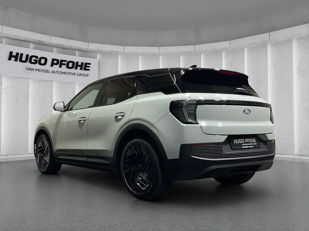 Ford Explorer Extended Range - Thumbnail 3