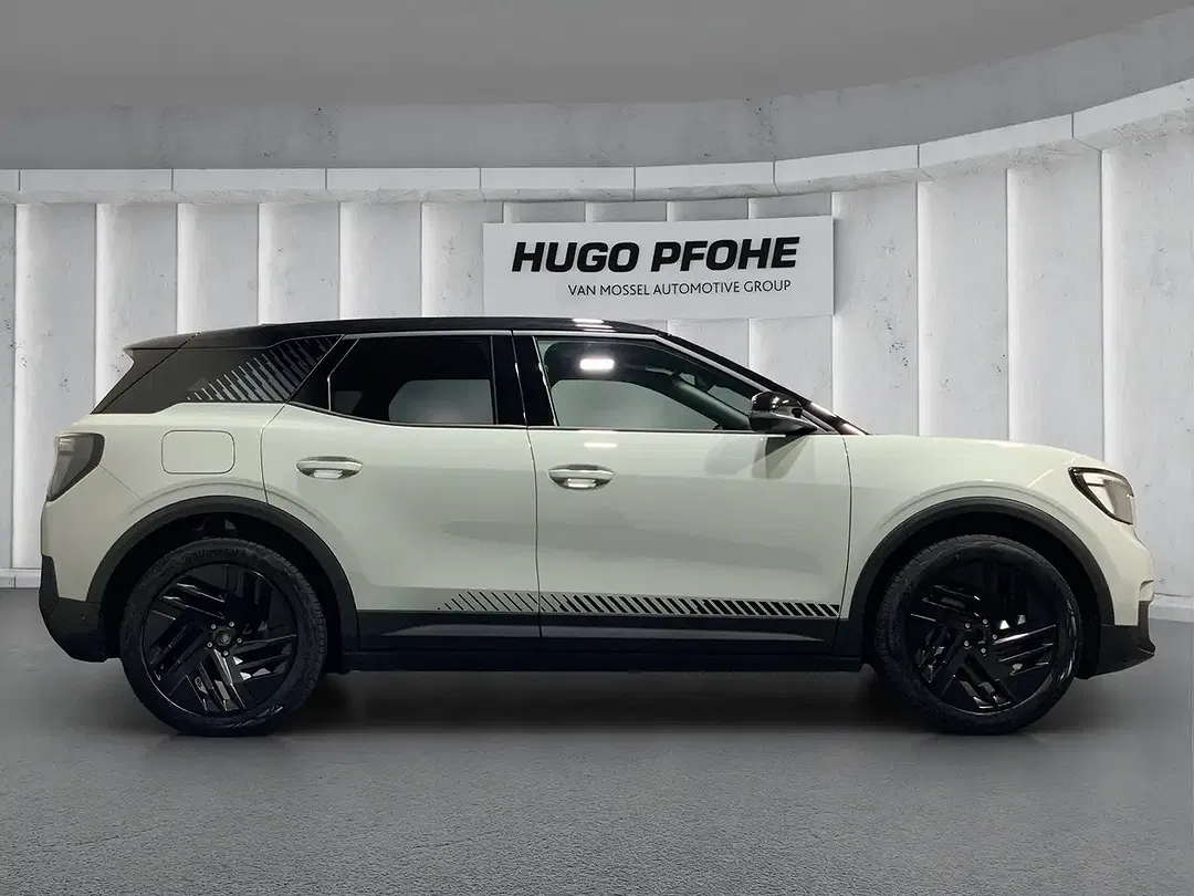 Ford Explorer Extended Range - Thumbnail 6