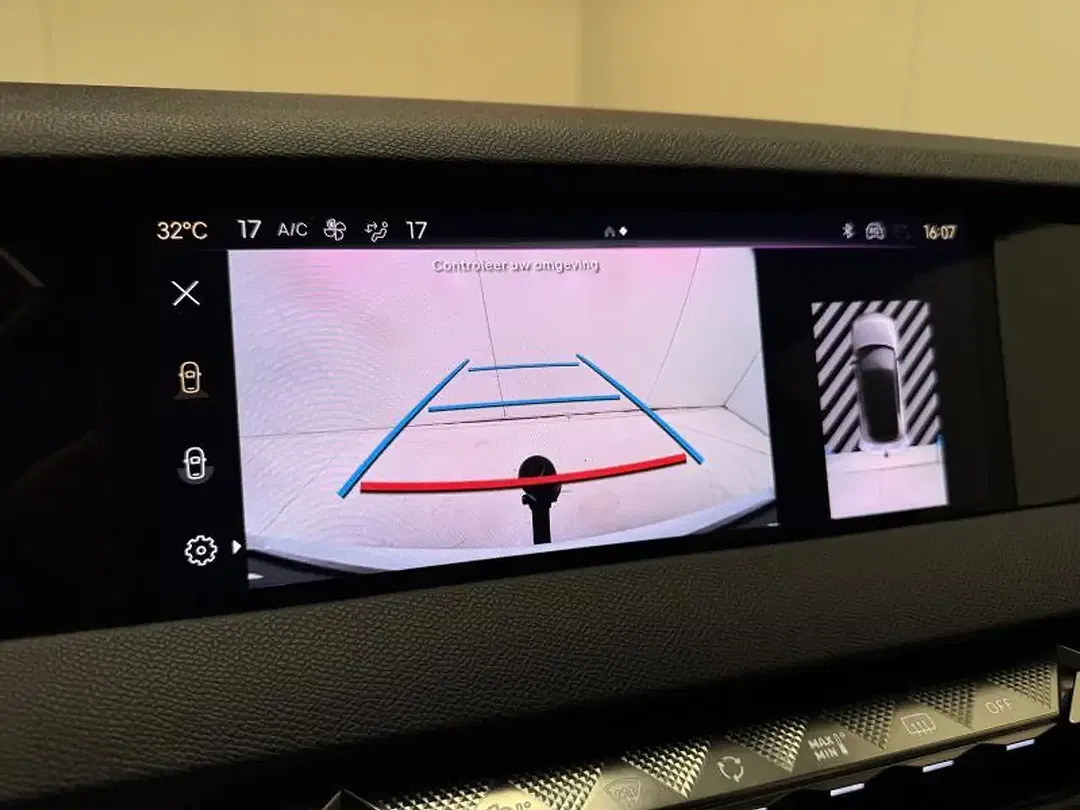 DS Automobiles DS 4 - Thumbnail 18