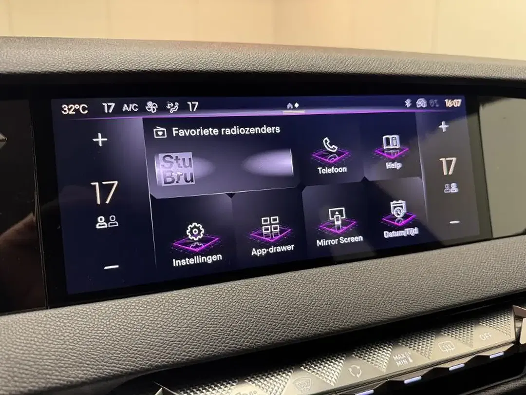 DS Automobiles DS 4 - Thumbnail 22