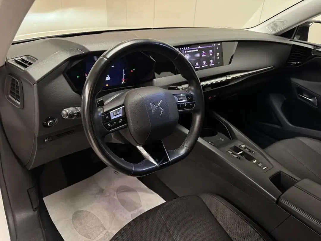 DS Automobiles DS 4 - Thumbnail 23