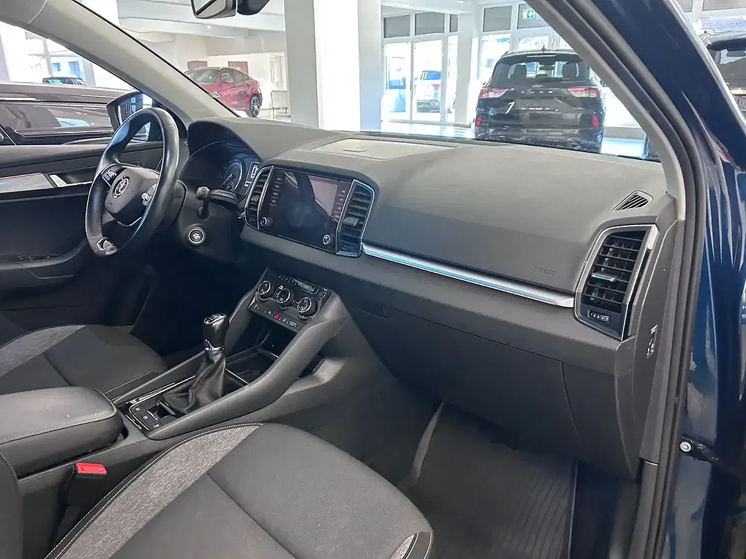 Skoda Karoq Drive - Thumbnail 8