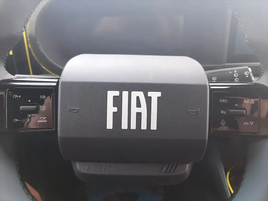 Fiat Grande Panda 1.2 Hybrid Icon - Thumbnail 11