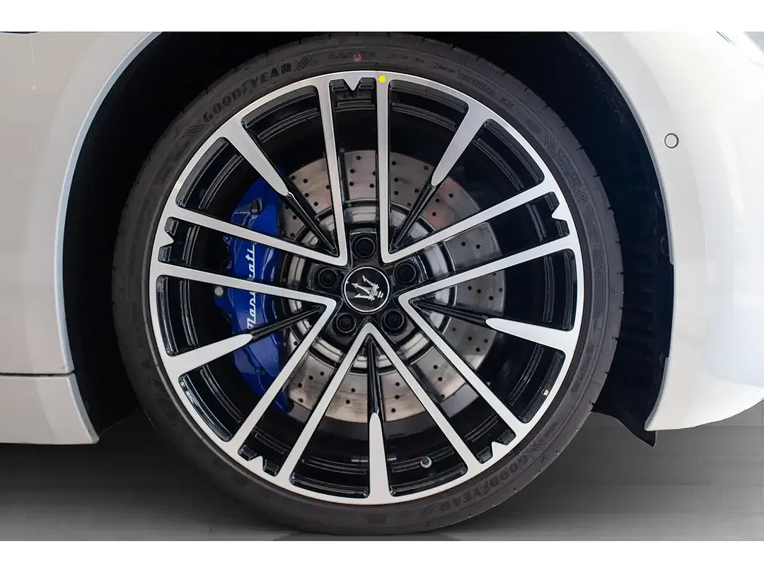 Maserati GranTurismo Modena - Thumbnail 10