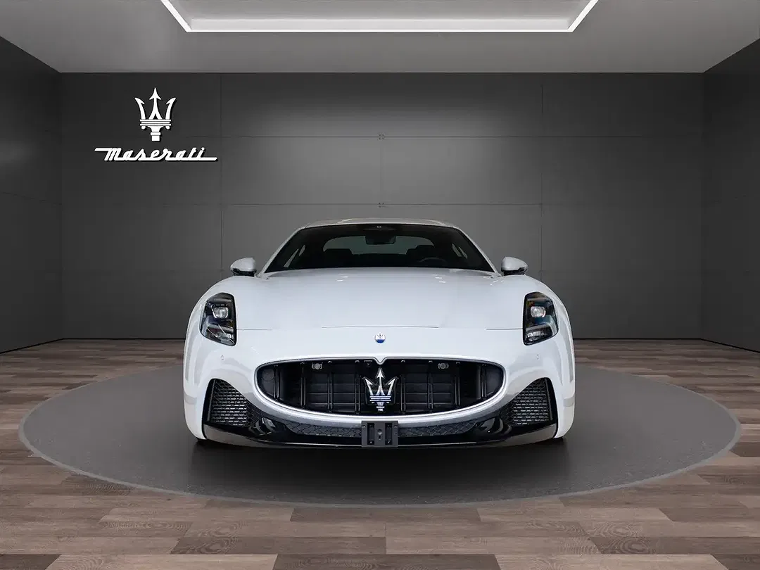 Maserati GranTurismo Modena - Thumbnail 3
