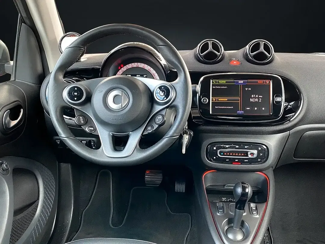 smart forTwo - Thumbnail 12