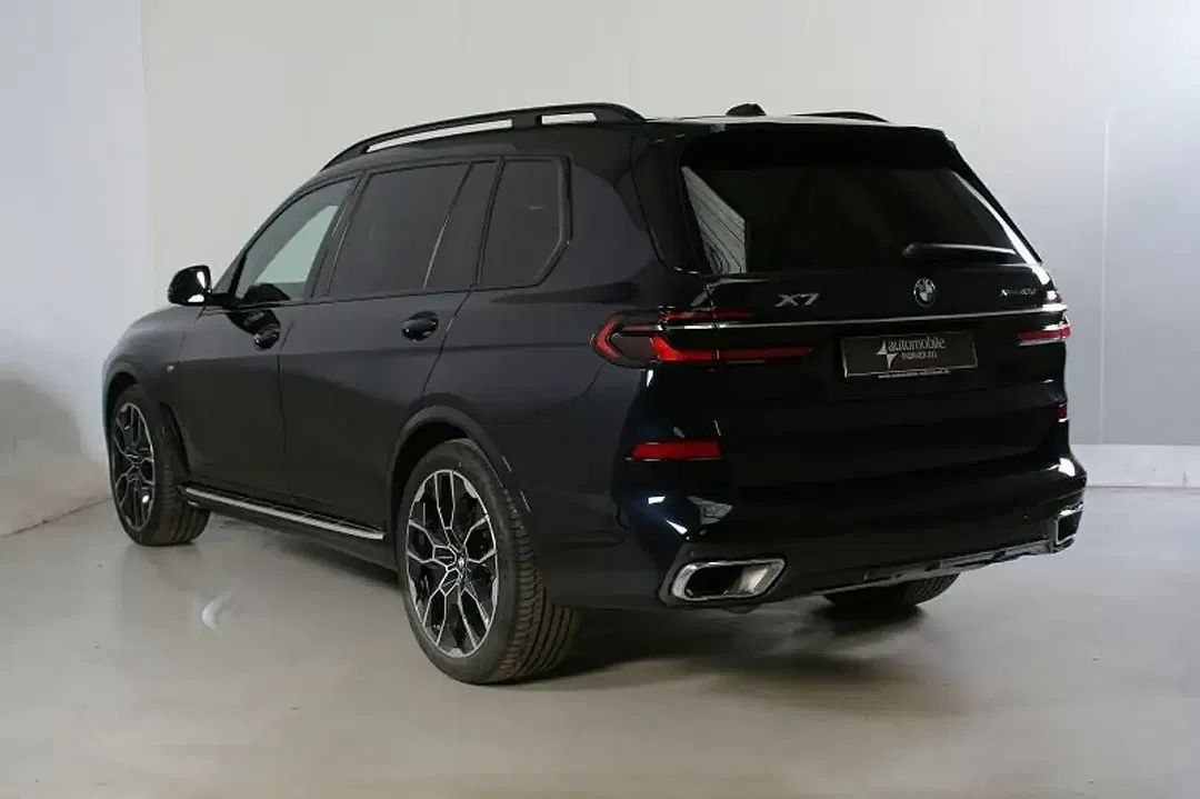 BMW X7 xDrive M Sport - Thumbnail 4