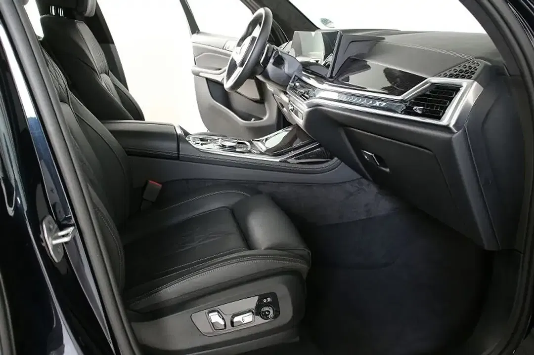 BMW X7 xDrive M Sport - Thumbnail 6