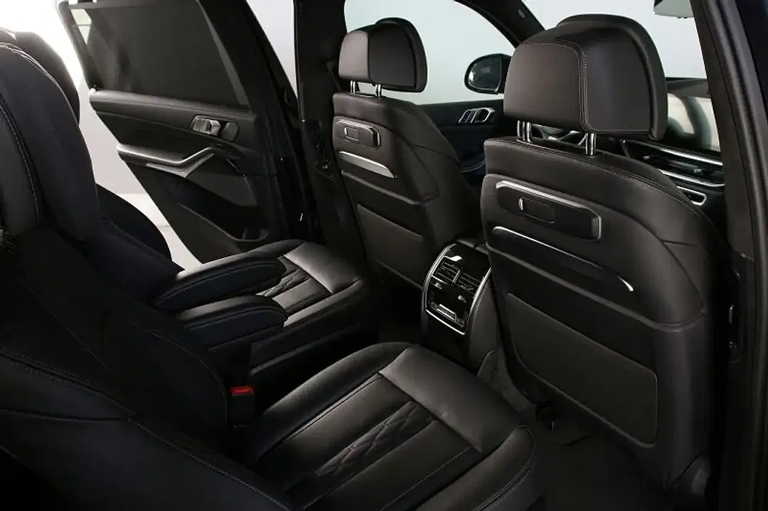 BMW X7 xDrive M Sport - Thumbnail 8