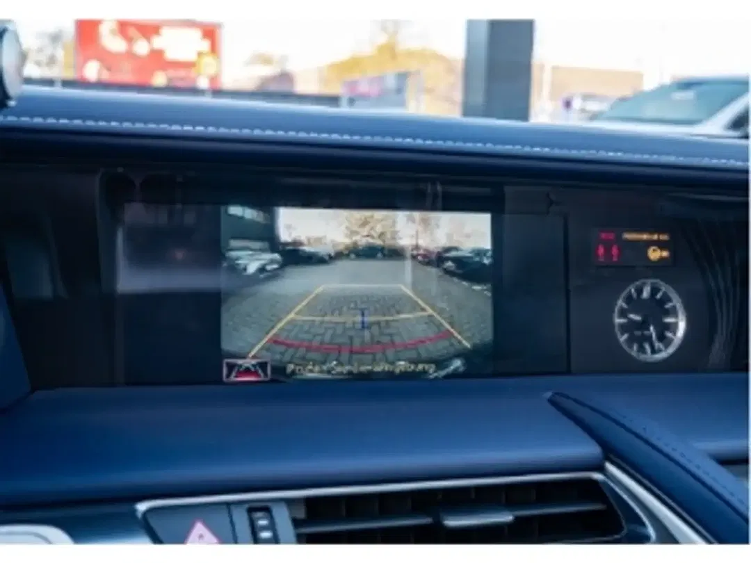 Lexus LC 500 Cabriolet - Thumbnail 9