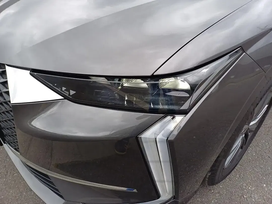 DS Automobiles DS 4 - Thumbnail 10