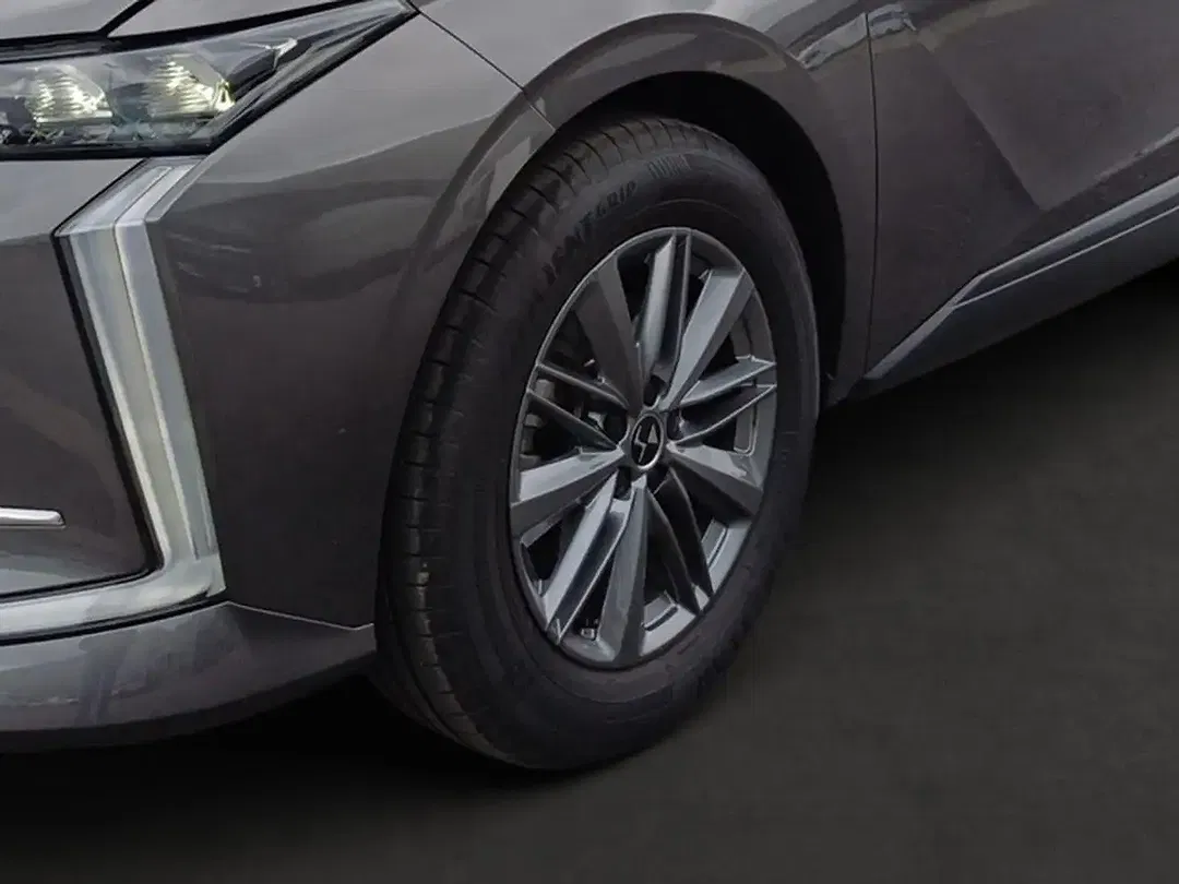 DS Automobiles DS 4 - Thumbnail 9