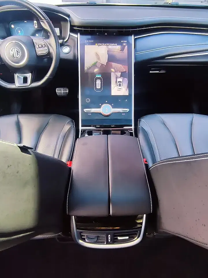 MG Marvel R EV Luxury - Thumbnail 6