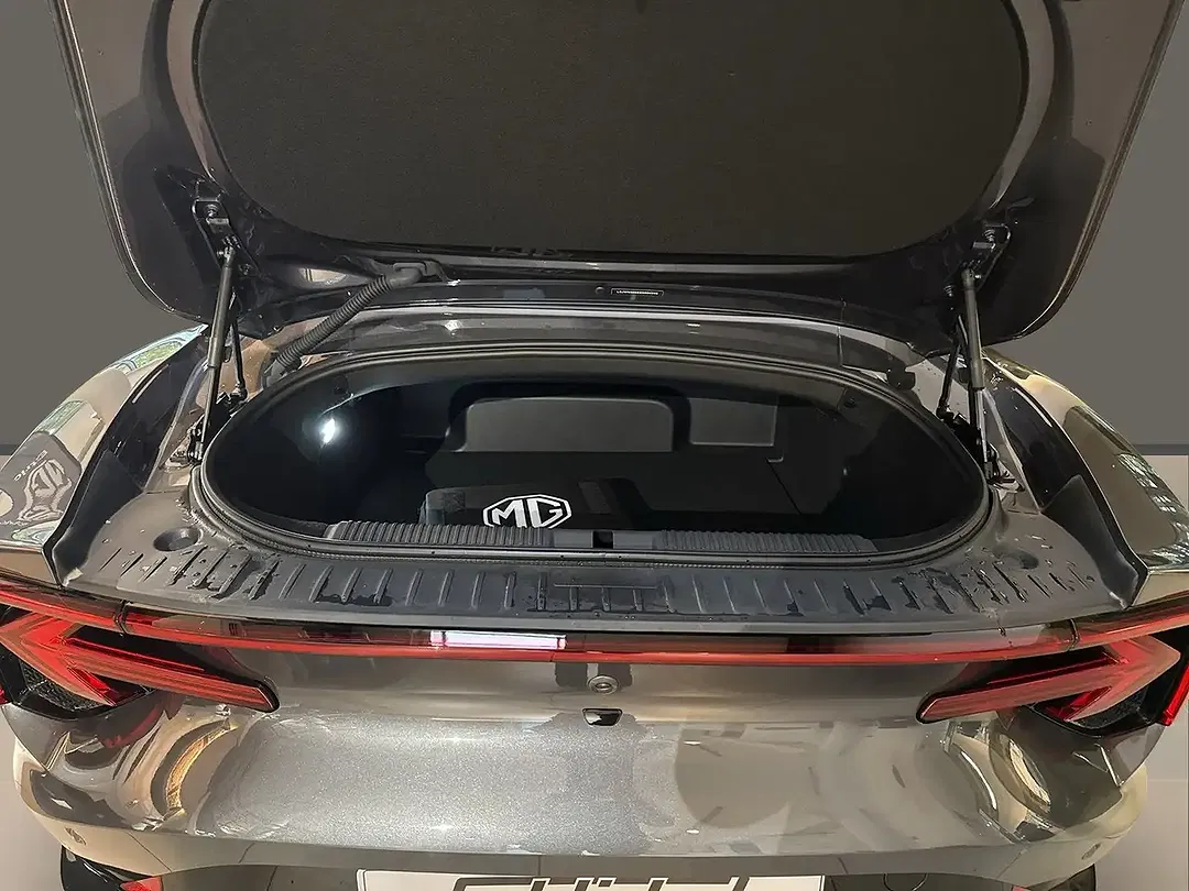 MG Cyberster AWD Xpower - Thumbnail 7