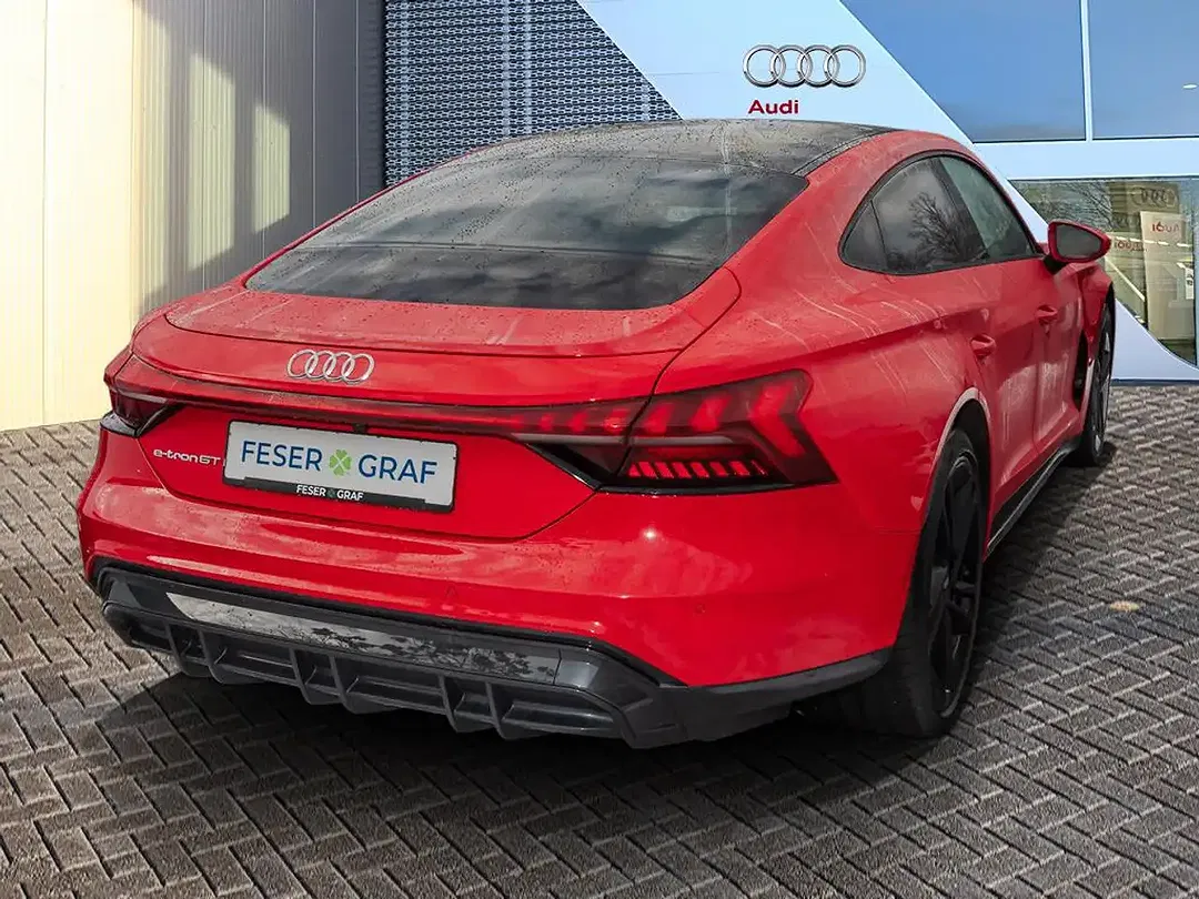 Audi e-tron GT quattro - Thumbnail 3