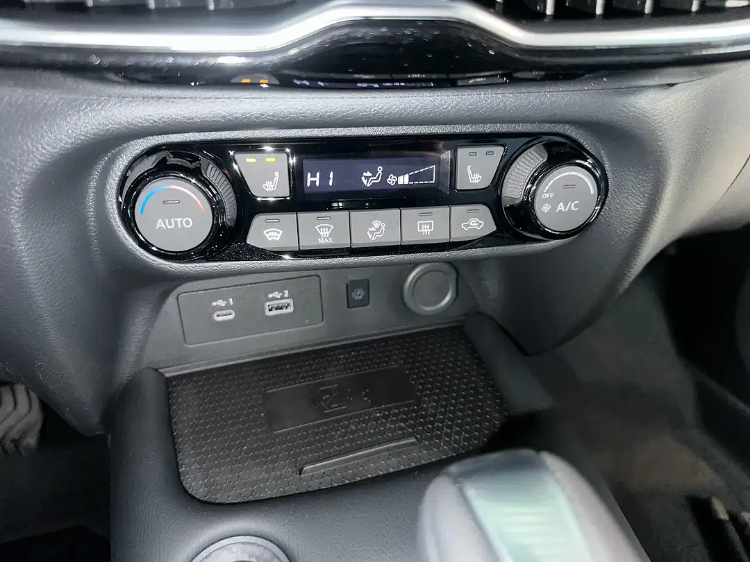 Nissan Juke 1.6 Hybrid AUT Tekna - Thumbnail 11