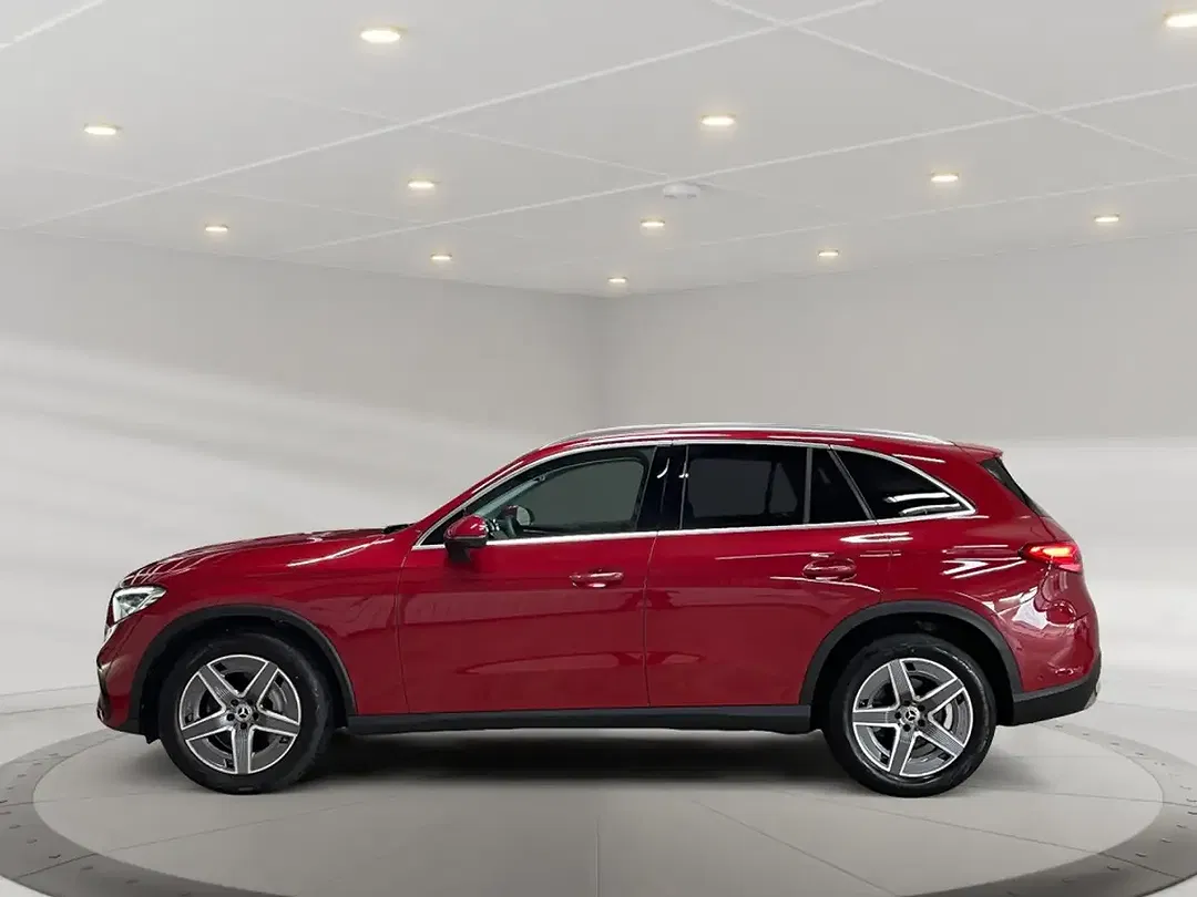 Mercedes-Benz GLC 300 4MATIC AMG MBUX - Thumbnail 3